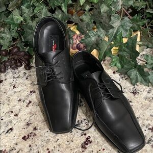 VANGELO Size 9.5 Classic Black Men's Dress Shoes Tie ups Worn 1X to the Prom